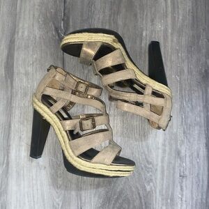 Vera Wang 4.5” strappy heels